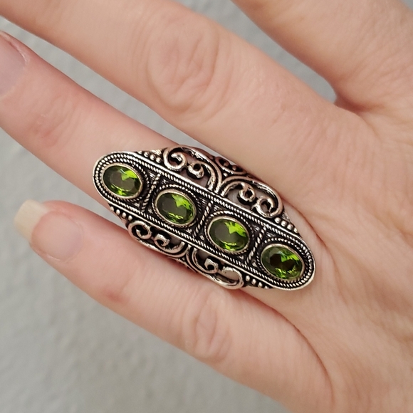 New Peridot 925 Silver Statement Ring. - Picture 6 of 14